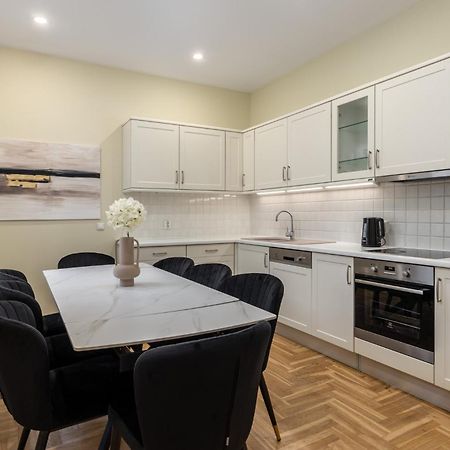 K1820 Family Apartments ريغا المظهر الخارجي الصورة